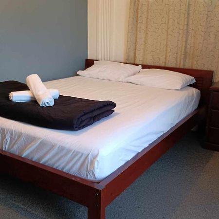 Homestay, Handy City Center Christchurch Esterno foto